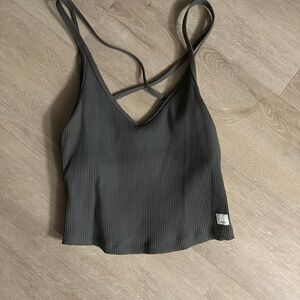 Vuori olive green ribbed tank size m